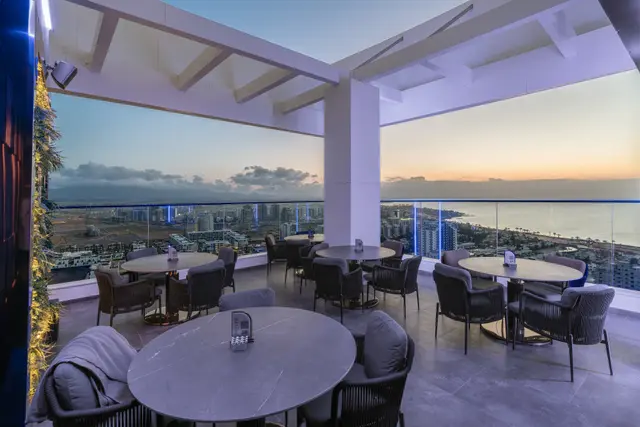 Skyline Lounge & Bar (1) · İskele · Long Beach