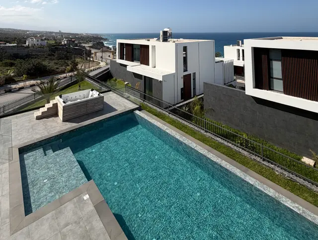 Luxusvilla in Esentepe mit Meerblick und Infinity-Pool – Ansicht 1