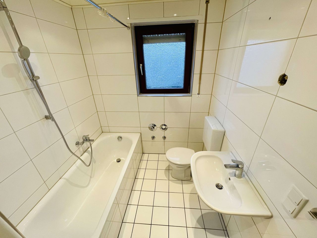 MA-Neckarau – Gepflegte 2 ZKB/Balkon-Wohnung - Foto 5