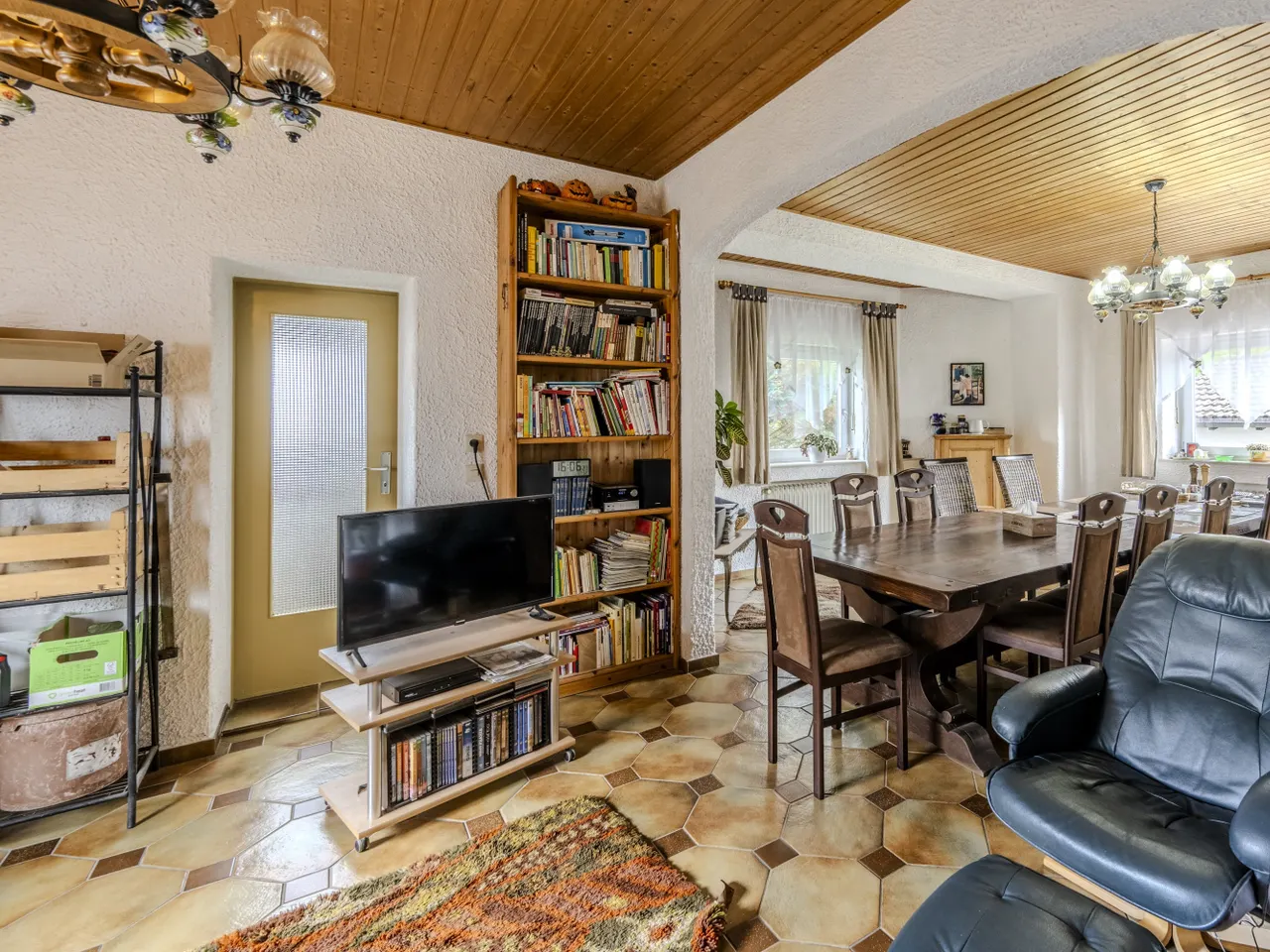 Wohn- und Essbereich im vorderen Hausteil