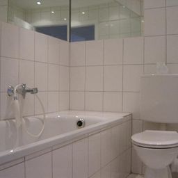 Renovierte 2-Zimmer-Wohnung in der Lange Str. 79 zu vermieten!