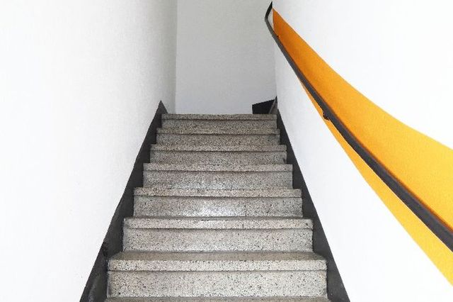 Treppe ins 1. OG