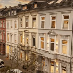 KAPITALANLEGER AUFGEPASST: RUHIGES APARTMENT NAHE HOCHSCHULE UND HELIOS ZU VERKAUFEN!