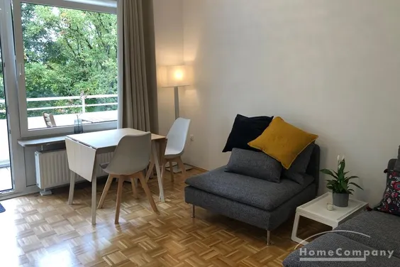 Voll möbliertes 1-Zimmer-Apartment mit Balkon in Bogenhausen