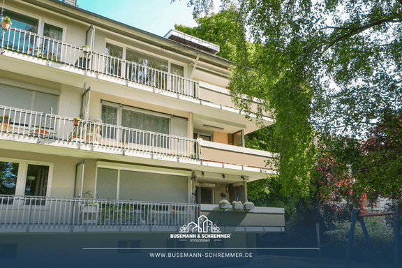 Gro&szlig;z&uuml;gige 4-Zimmer-Maisonette mit 2 Balkonen, Dachterrasse & Garage in Garbsen-Berenbostel