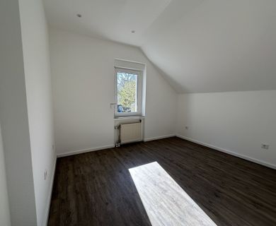 Kurbad-Villa mit Kamin, Terrasse, Keller, Garten, Garage und Gartenhaus - Photo 5