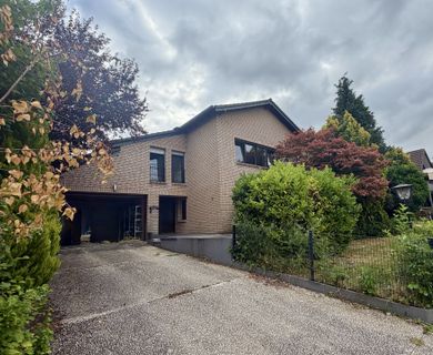 Raumwunder in Lichtenberg – Großzügiges Zweifamilienhaus mit viel Potenzial