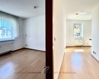 Schlafzimmer und Flur
