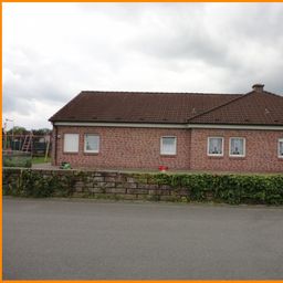 moderner barrierefreier Bungalow in ruhiger Sackgasse.
( auch Praxis oder Büro möglich )