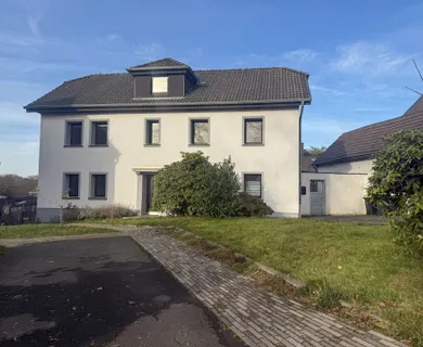 Großzügiges Einfamilienhaus mit Garten und Scheune in Siegburg-Braschoß zu vermieten