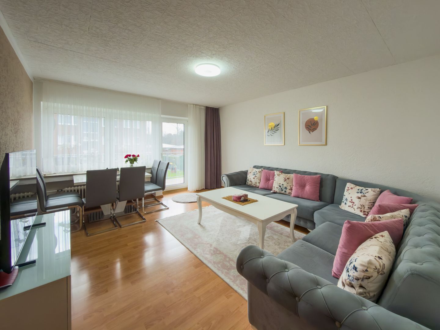 Wohlfühlfaktor garantiert: 4-Zimmer 1. OG mit Balkon & flexibler Raumaufteilung