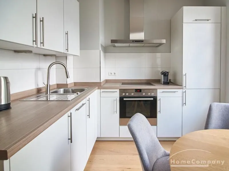 K&uuml;che mit Essbereich