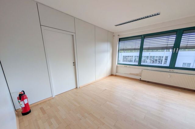 Büro I