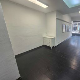 amarc21 – bitte lesen – Galeriefläche zur wöchentlichen Anmietung !