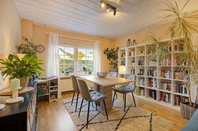 Schlafzimmer II EG