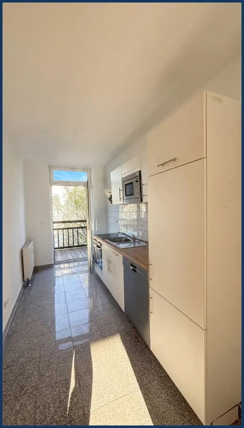 Einziehen & wohlfühlen: Frisch renovierte 3-Zimmer-Wohnung mit Einbauküche und Balkon - Photo 5