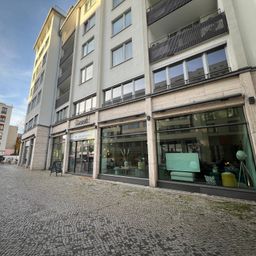 City West: Erstklassige Ladenfläche mit großer Schaufensterfront!