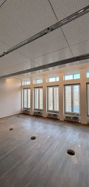 Büro 6