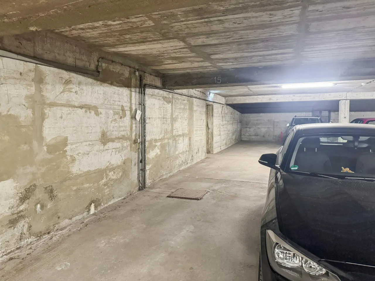 Tiefgaragenstellplatz