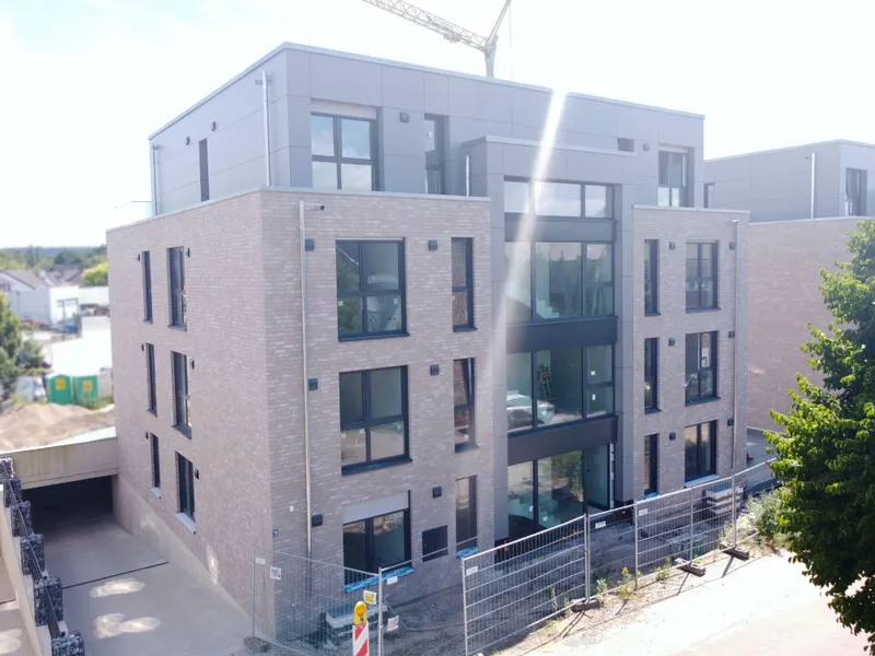 Altersgerecht, attraktiv & ausgezeichnet gelegen! – Penthouse zur Miete - Photo 4