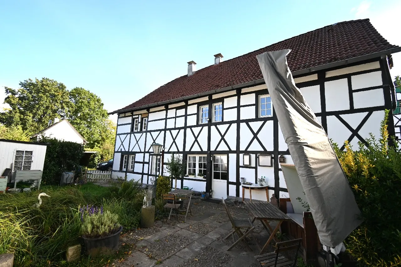 *** Wohnen im Denkmal: Charmantes Fachwerkhaus mit Garten... ***