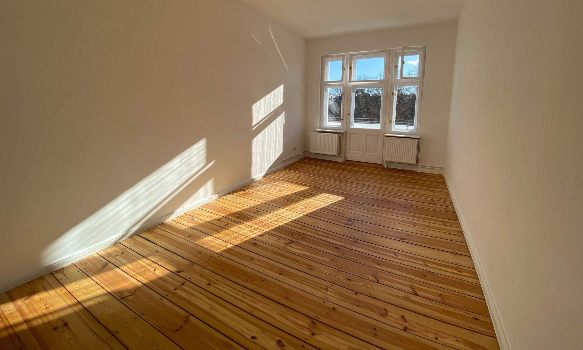 Teilgewerbliche Nutzungn! 2-Zimmer Altbau Wohnung in Prenzlauer Berg!