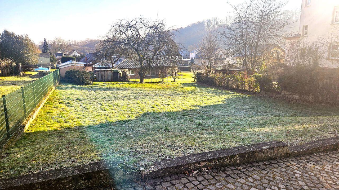 Erschaffen Sie sich Ihren Wohntraum! Erbpachtgrundstück in zentraler Lage von Windeck / Au (Sieg)!