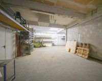 Zuwegung zum Lagerraum