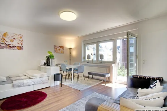 Schön möbliertes Apartment im Stadtteil Pempelfort, mit Balkon Richtung Süd-West.