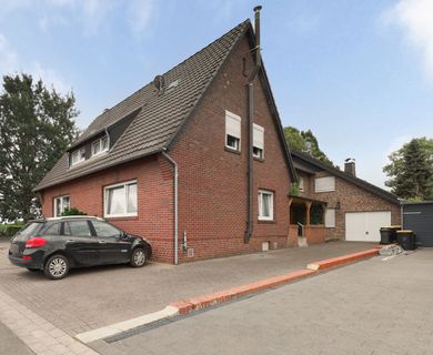 Raumwunder mit Rendite & Grünblick: Gepflegtes Zweifamilienhaus auf über 1.000 m² Grundstück
