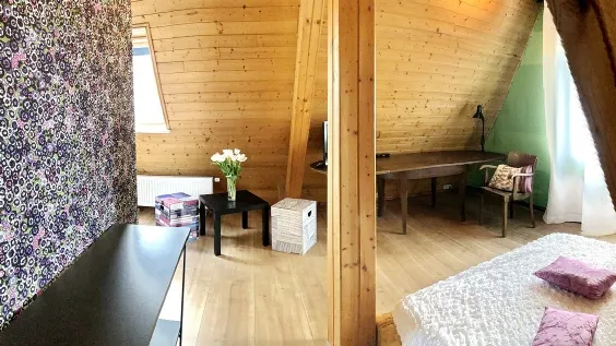 Schönes WG-Zimmer in einem gepflegten Einfamilienhaus, Internet-Nutzung inklusive