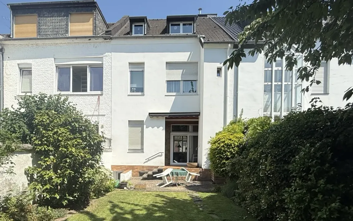 Viersen-Dülken; Großzügiges Reihenmittelhaus mit ca. 169 m² Wohnfläche auf ca. 195 m² Grundstück