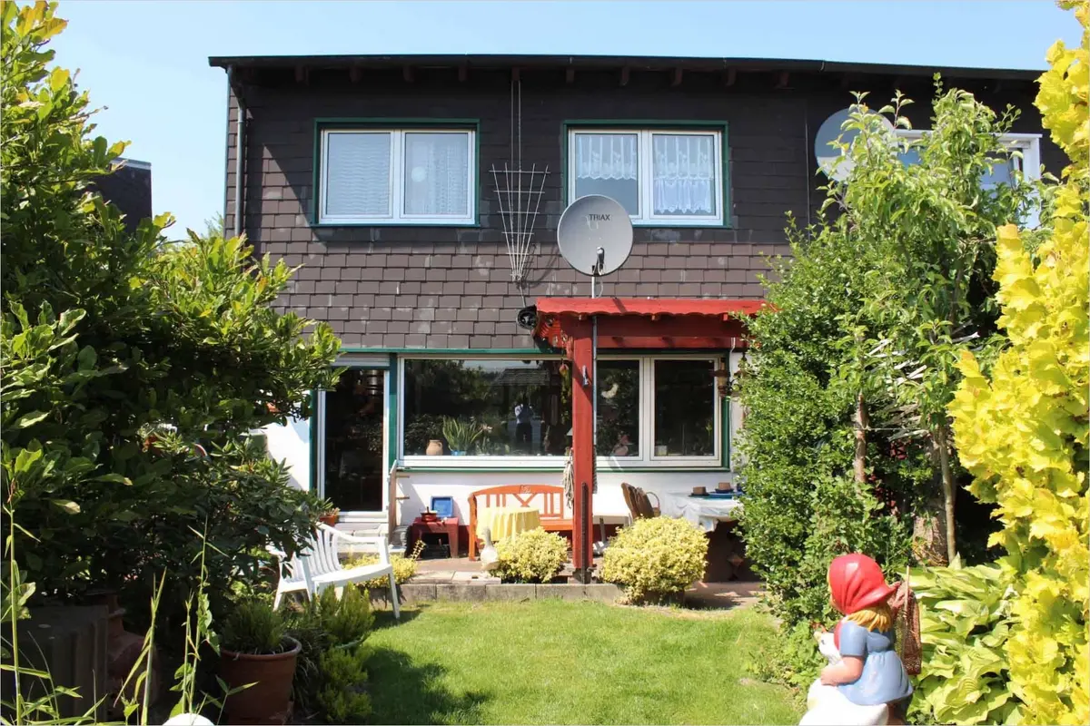 Reihenendhaus mit Gartenparadies