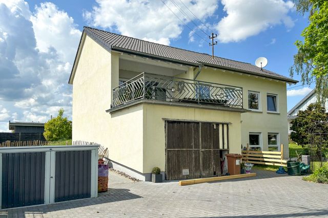 Straßenansicht