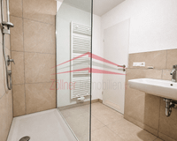 Badezimmer Ansicht 2