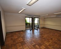 Büro- und Empfang (räumlich teilbar)