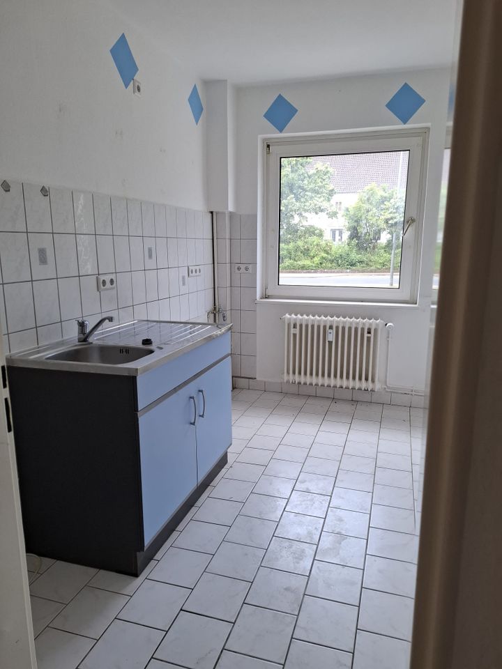 Gepflegte Erdgeschosswohnung mit 3 Zimmern und guter Infrastruktur - Photo 2