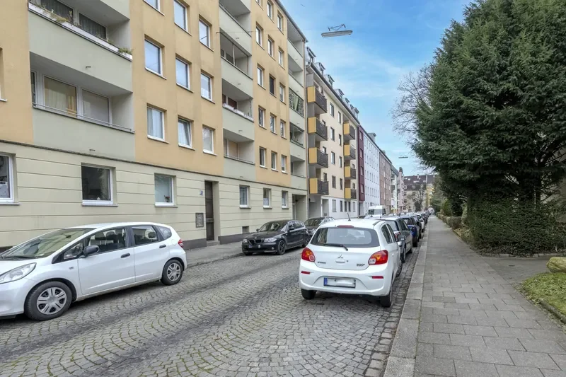 Straßenansicht