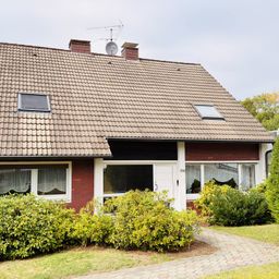 Zweifamilienhaus mit Garagen in Iserlohn Dröschede