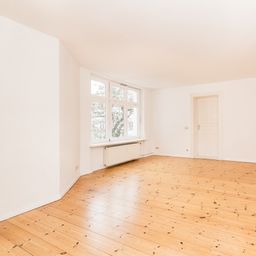 Stilvolles Wohnen im Altbauflair: Großzügige 4-Zimmer-Wohnung im Prenzlauer Berg