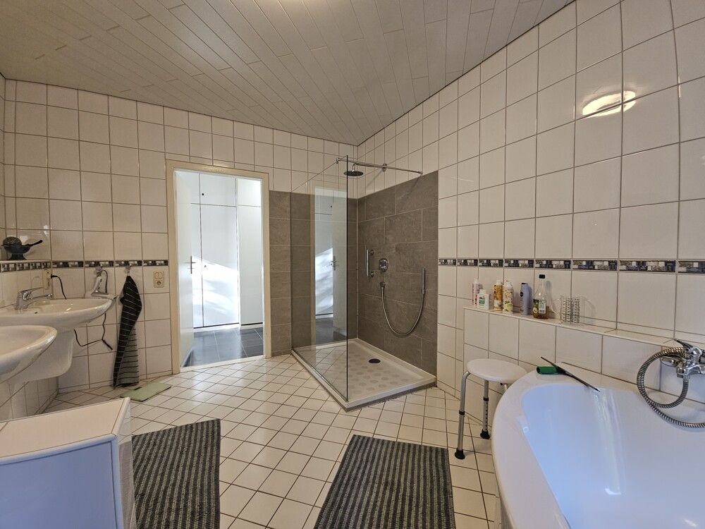 Vollbad im OG, Bild 3, Hinterhaus