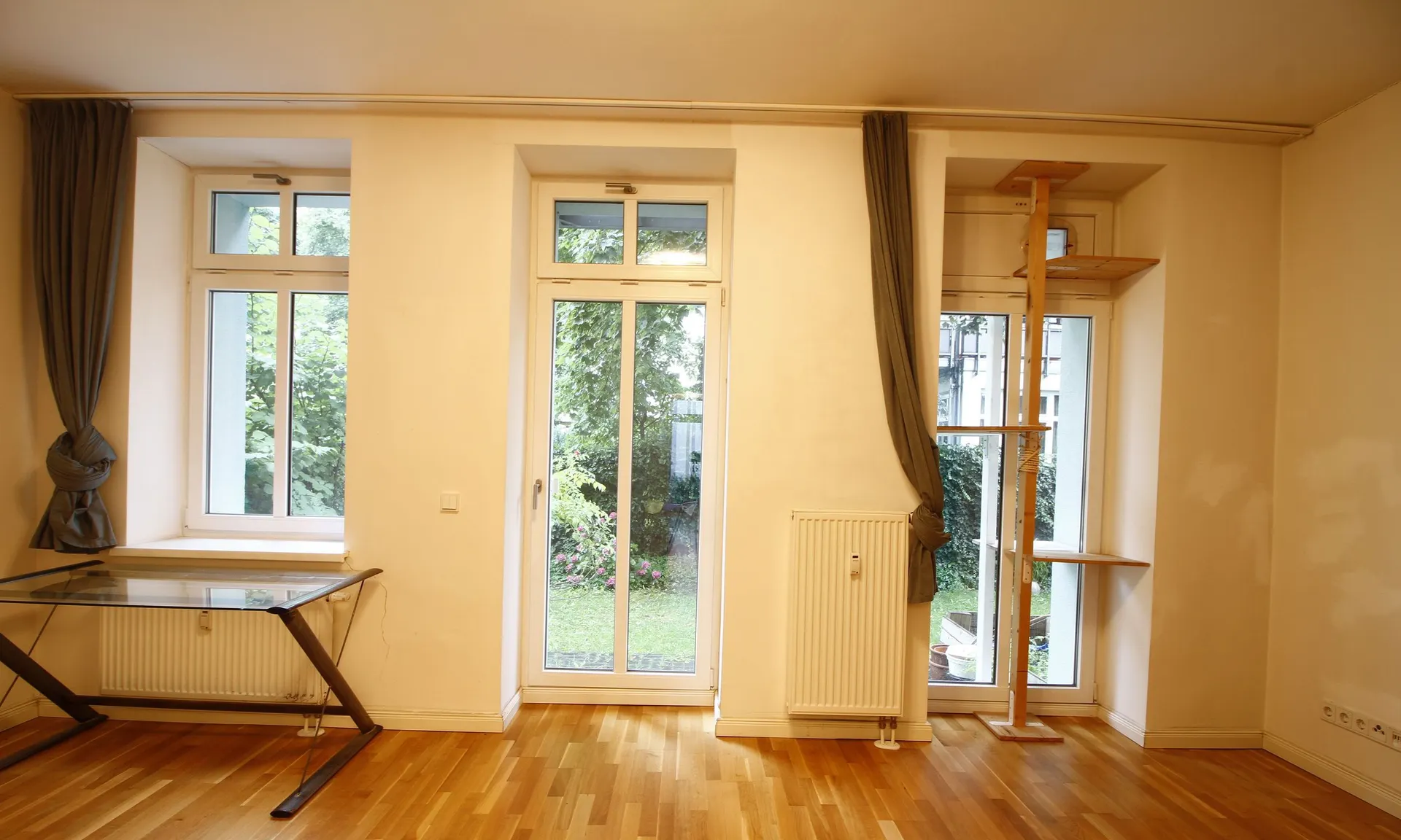 2 Zimmer Wohnung mitten in Weißensee !