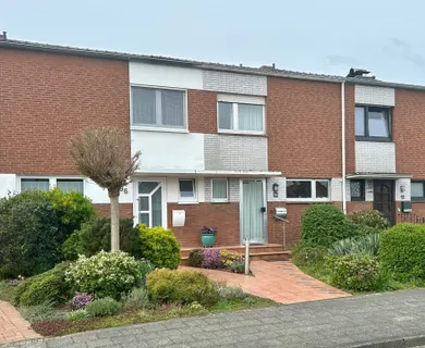 Reihenhaus für den 2-4 Personenhaushalt mit handwerklichen Fähigkeiten!