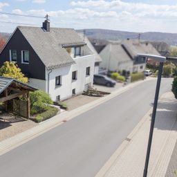 Traumhafter Ausblick, stadtnahe Lage: Einfamilienhaus für Paare & Kleinfamilien!