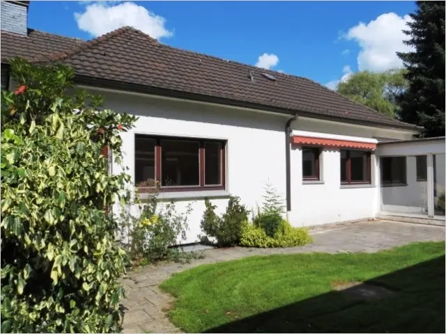 Bungalow mit großem Gartengrundstück