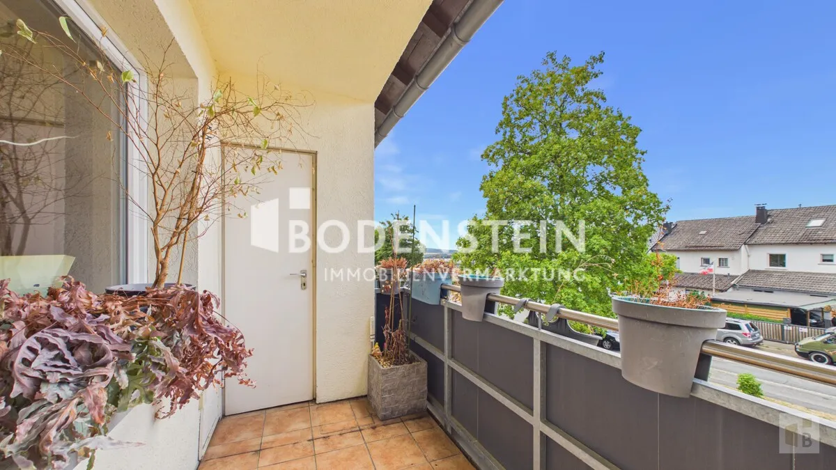 Balkon mit Abstellraum
