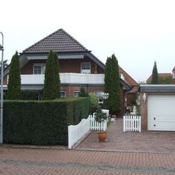 luxeriöses Architektenhaus in idyllischer Umgebung !
