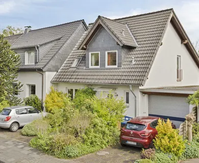 Junges Einfamilienhaus mit Garage in begehrter Lage von Ratingen-Ost
