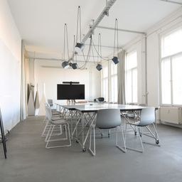 Ihr neuer Standort in Kreuzberg – Stilvolle Gewerbeeinheit im Fabrikhaus !