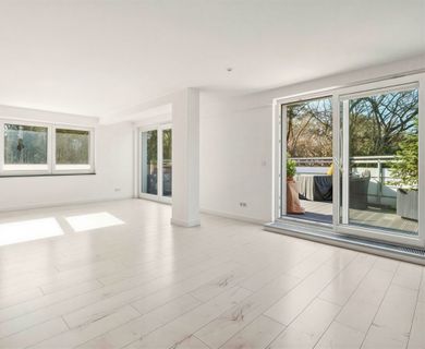 5-Zimmer-Penthouse-Maisonette direkt am Tegeler Forst mit zwei Dachterrassen, Küche & Stellplätze